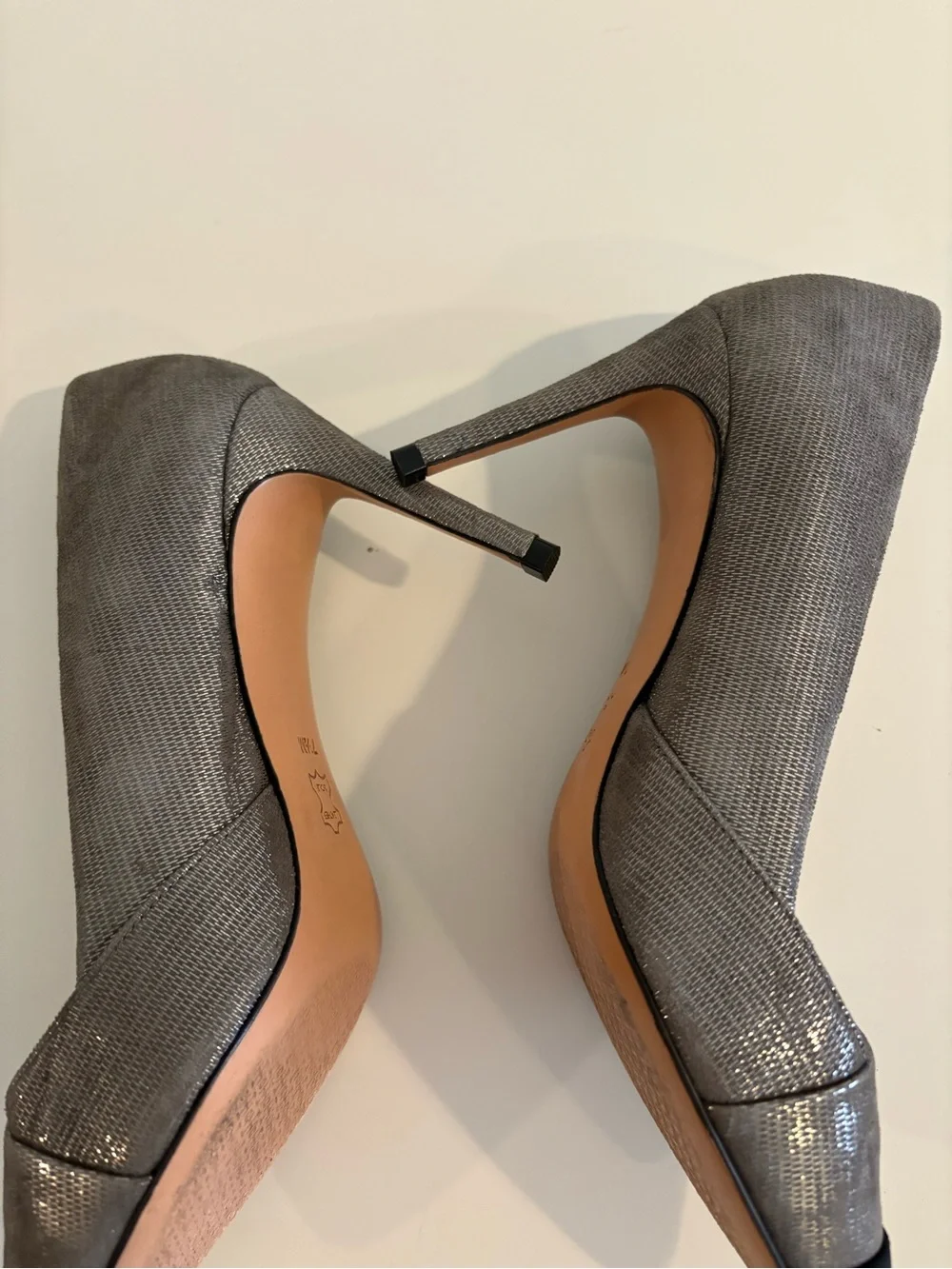 Tory Burch || Shaila Pewter Metallic Pump Cap Toe Silver Black 7.5
